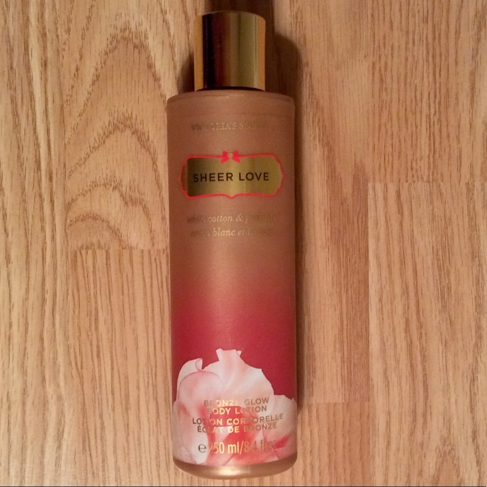 RARE Victoria's Secret Bronzer Glow Lotion 8.4 oz